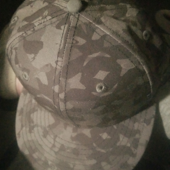 Limited Edition Oakley Staple Pigeon 59Fifty New Era Hat Fitted Cap - Picture 1 of 4